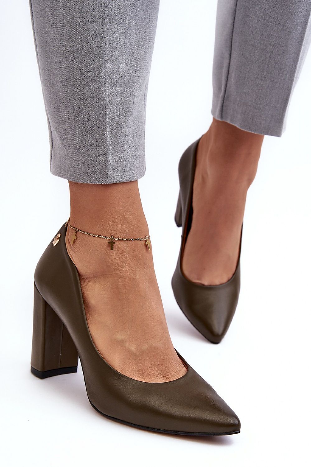  Lodičky na sloupku model 188524 Step in style 