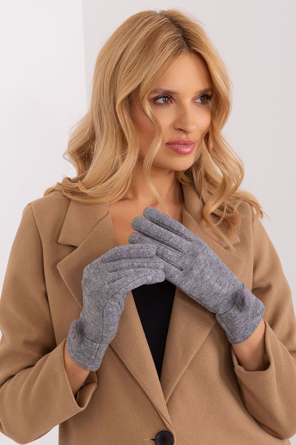  Rukavice  model 190799 AT 