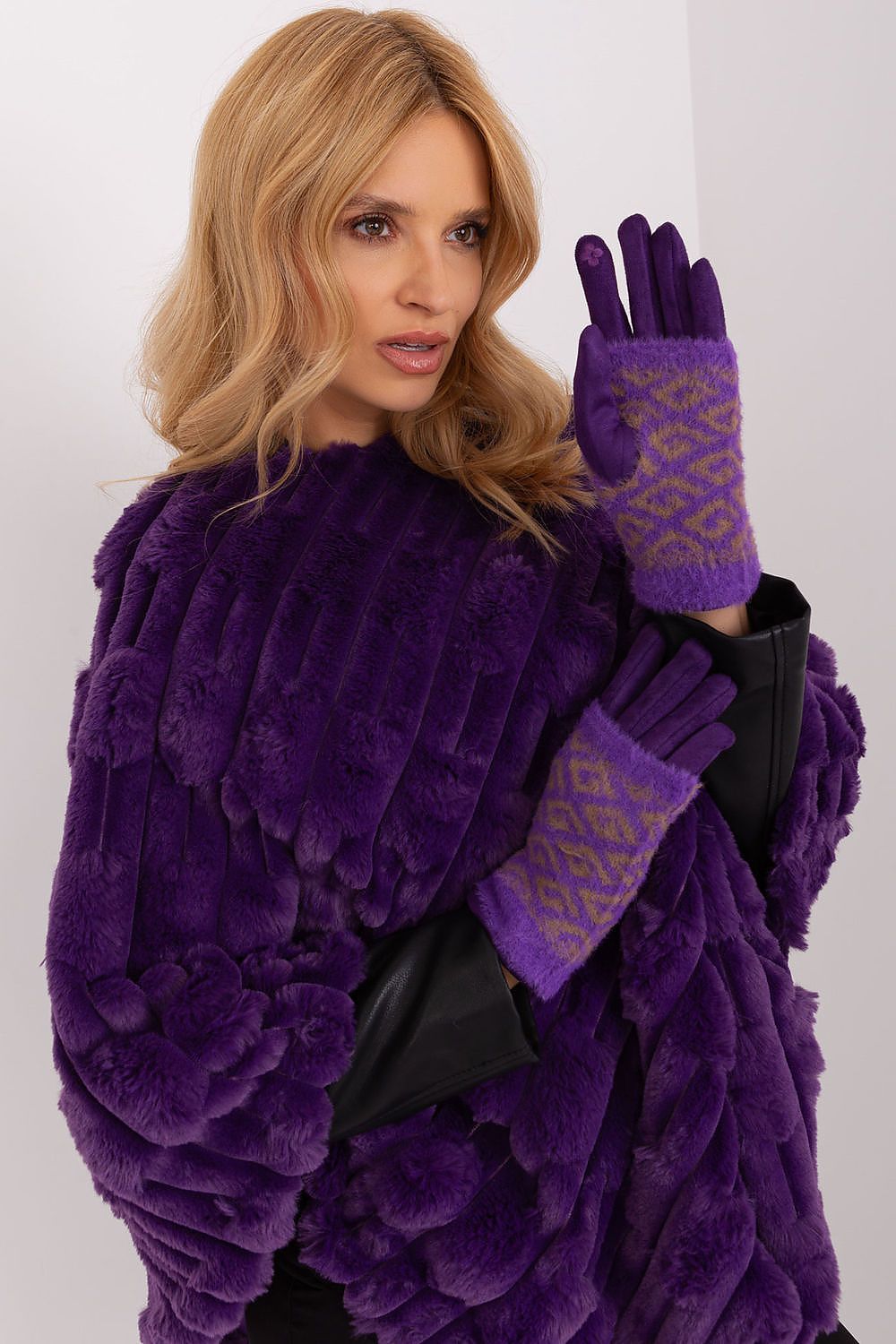  Rukavice  model 190817 AT 
