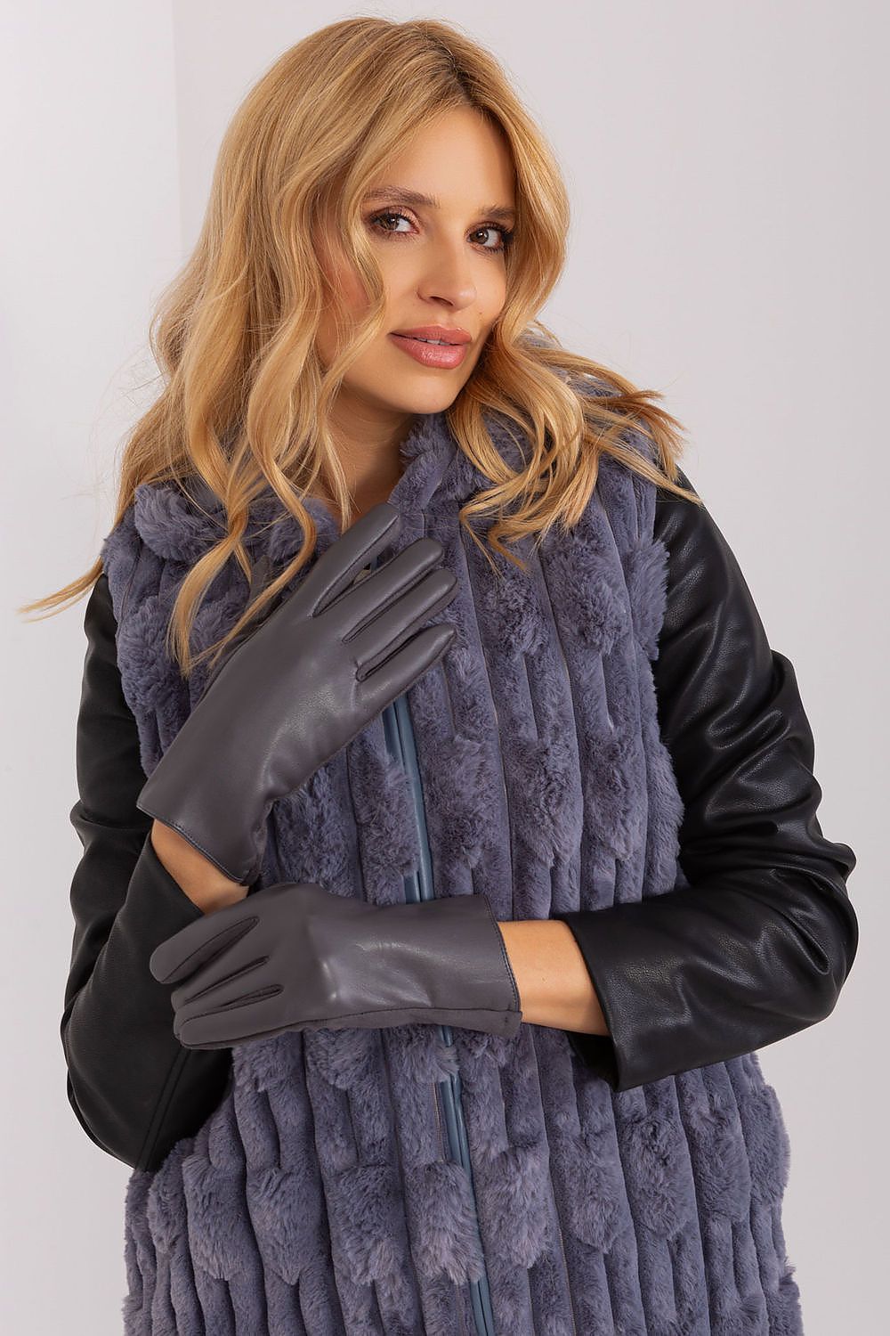  Rukavice  model 190842 AT 