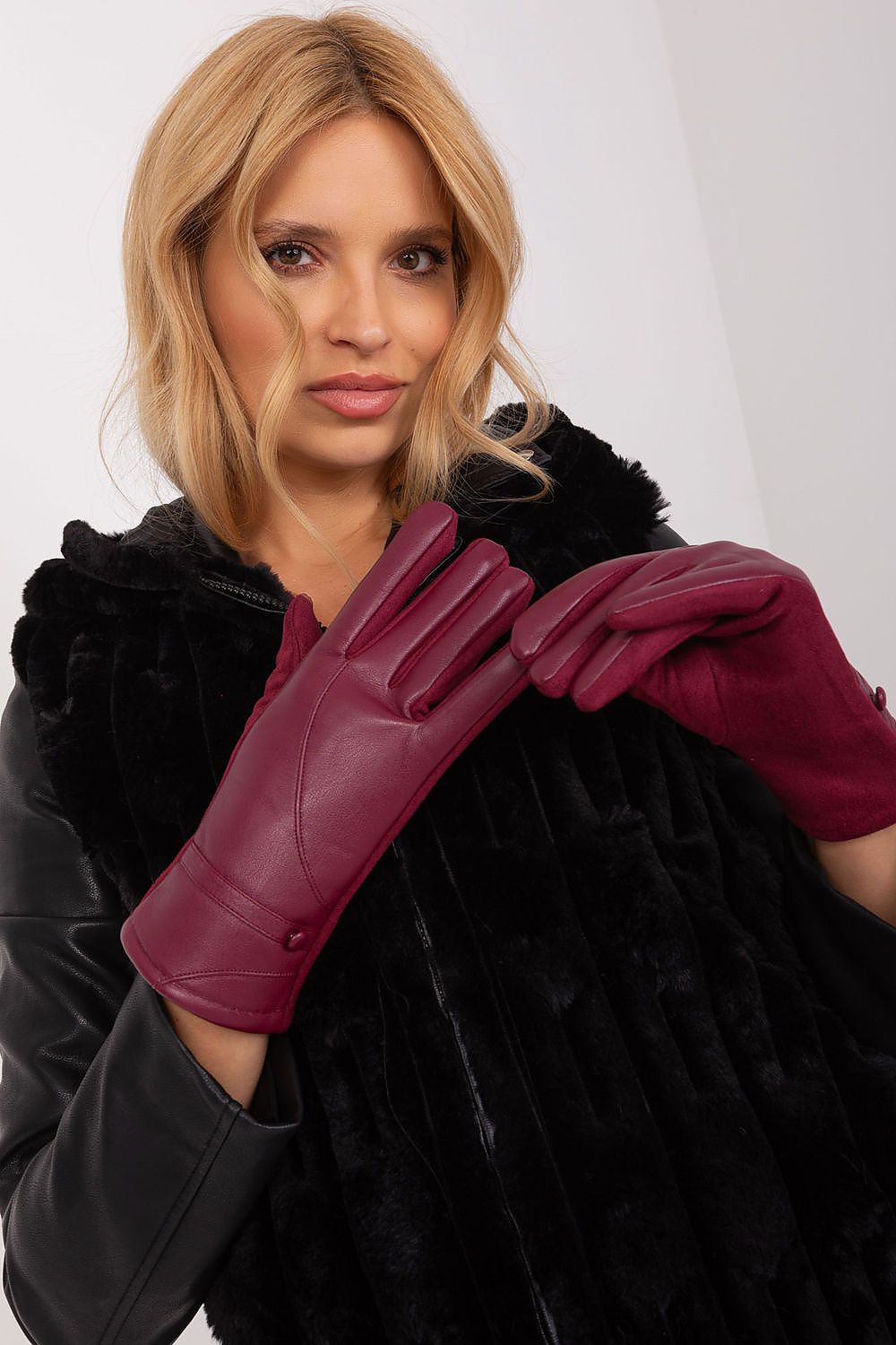  Rukavice  model 190872 AT 