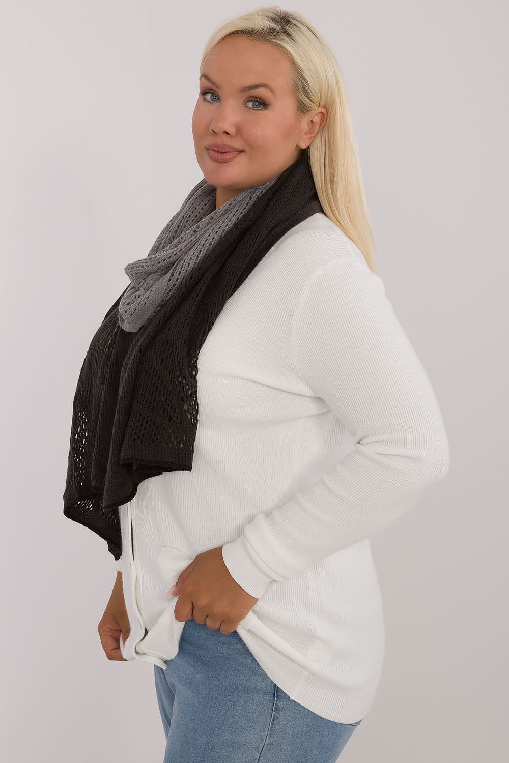  Šála  model 200849 AT 
