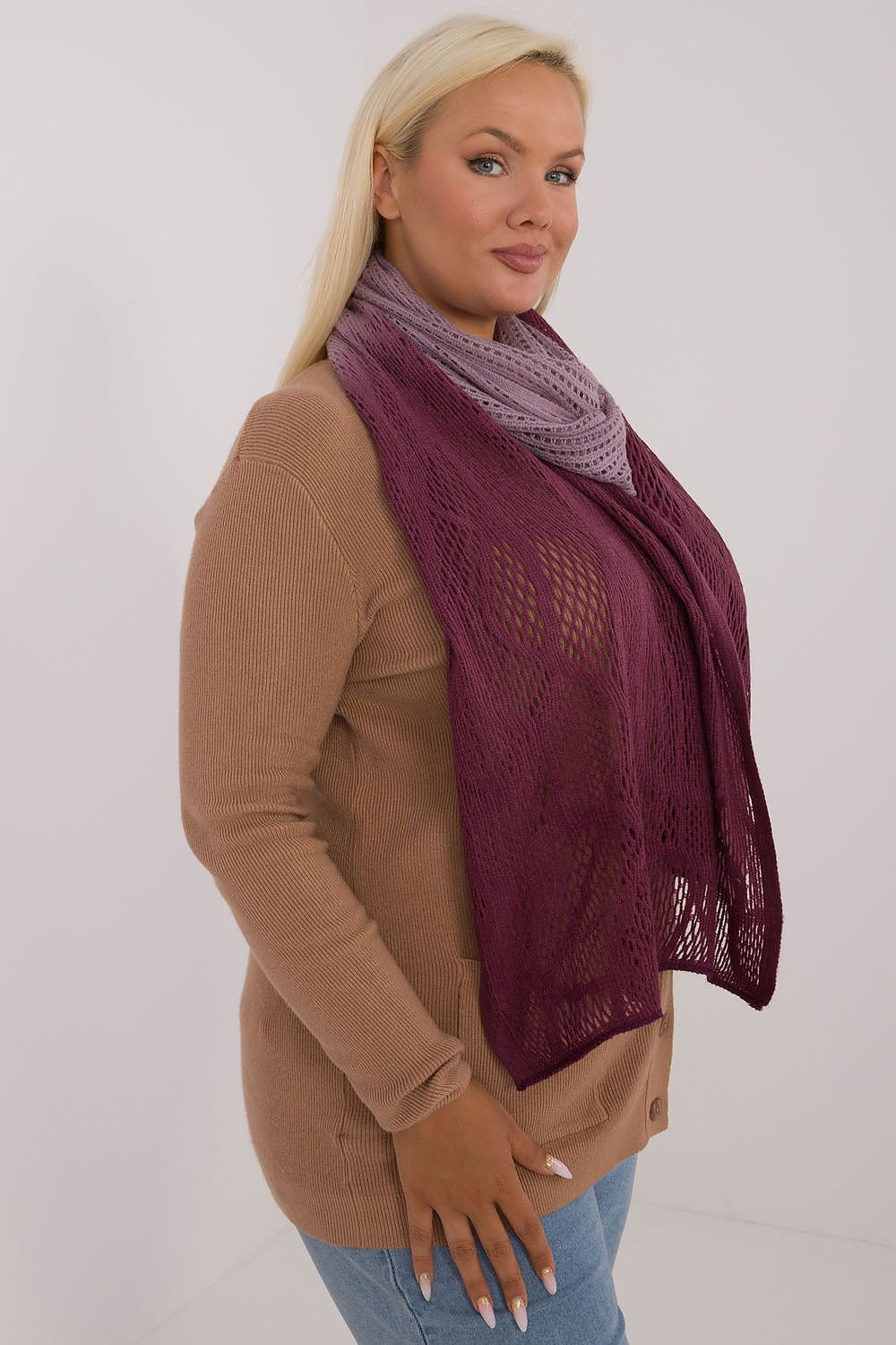  Šála  model 200853 AT 