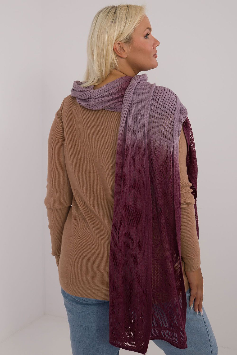  Šála  model 200853 AT 