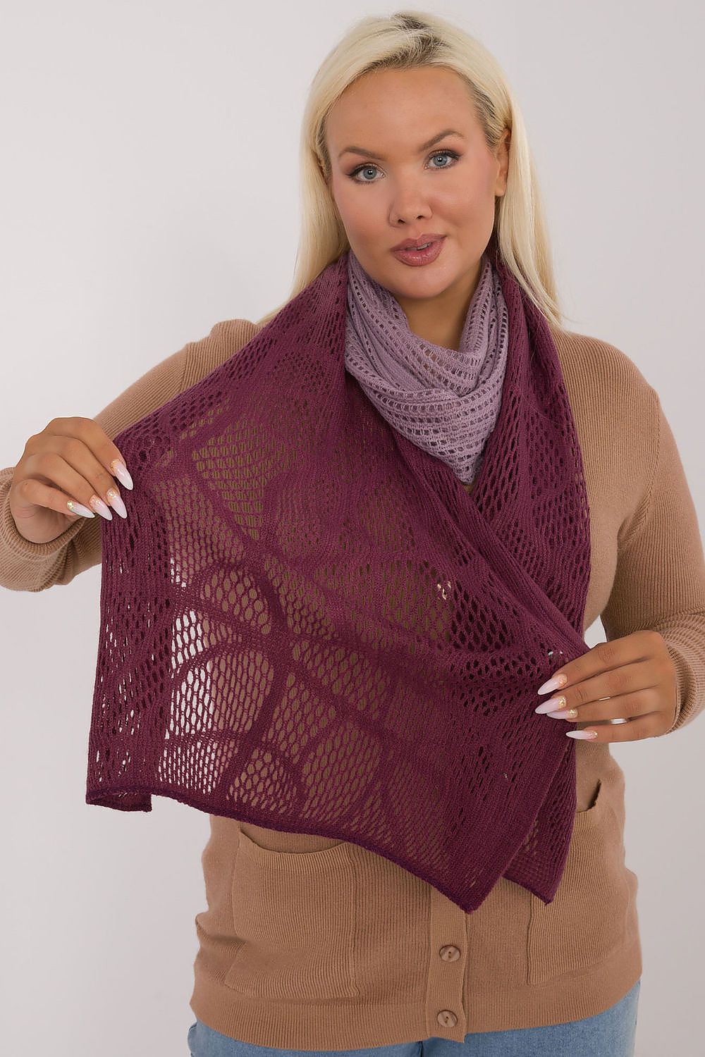  Šála  model 200853 AT 
