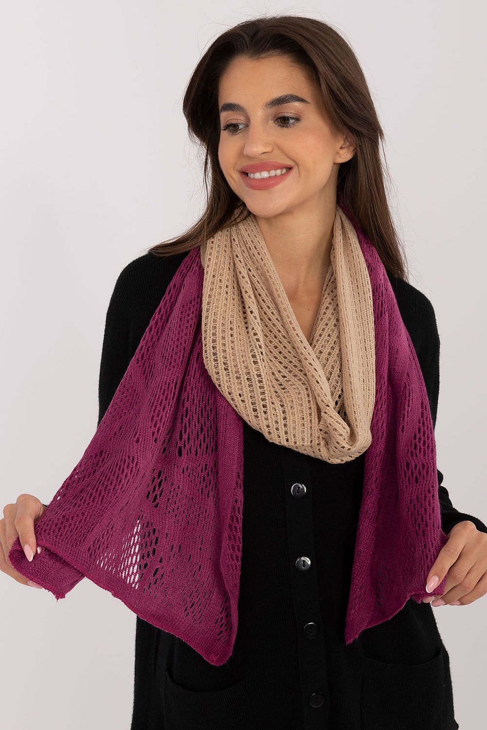  Šála  model 200857 AT 