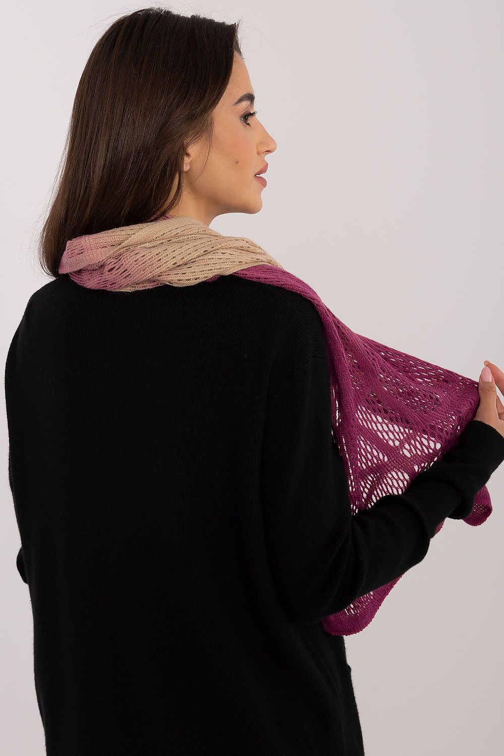  Šála  model 200857 AT 