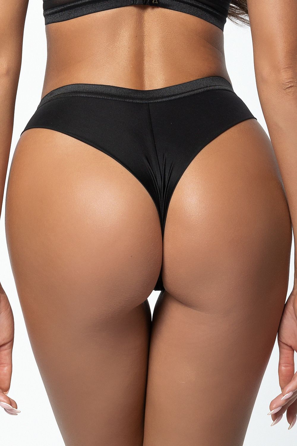  Tanga  model 203220 Axami 