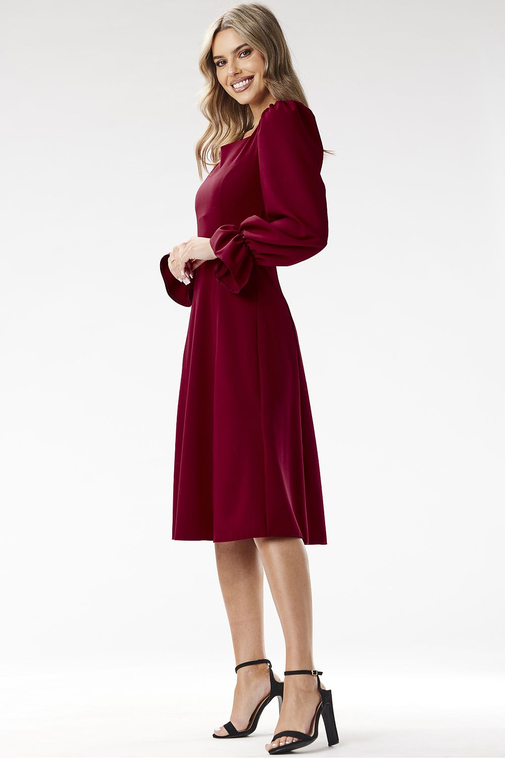  Společenské šaty  model 204267 awama 