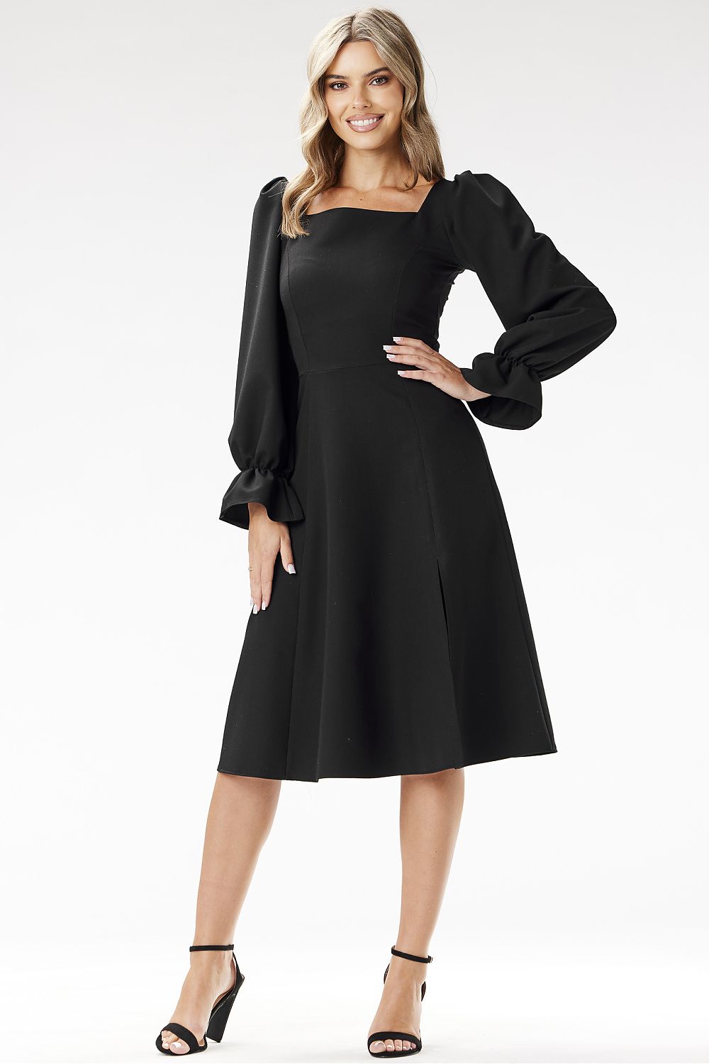  Společenské šaty  model 204269 awama 