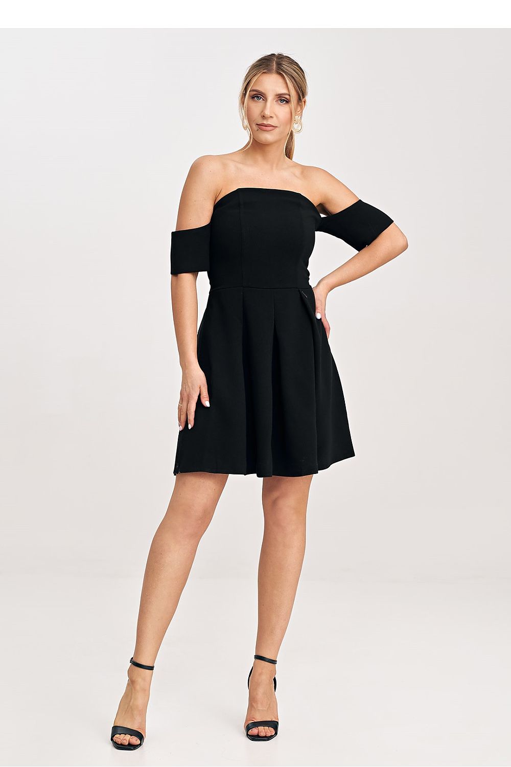  Večerní šaty model 204343 Figl 