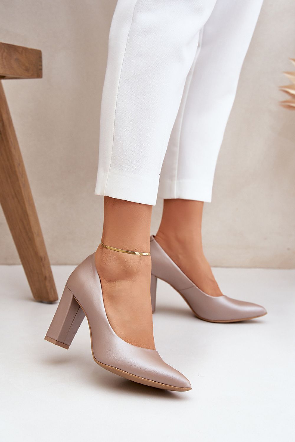  Lodičky na sloupku model 206819 Step in style 