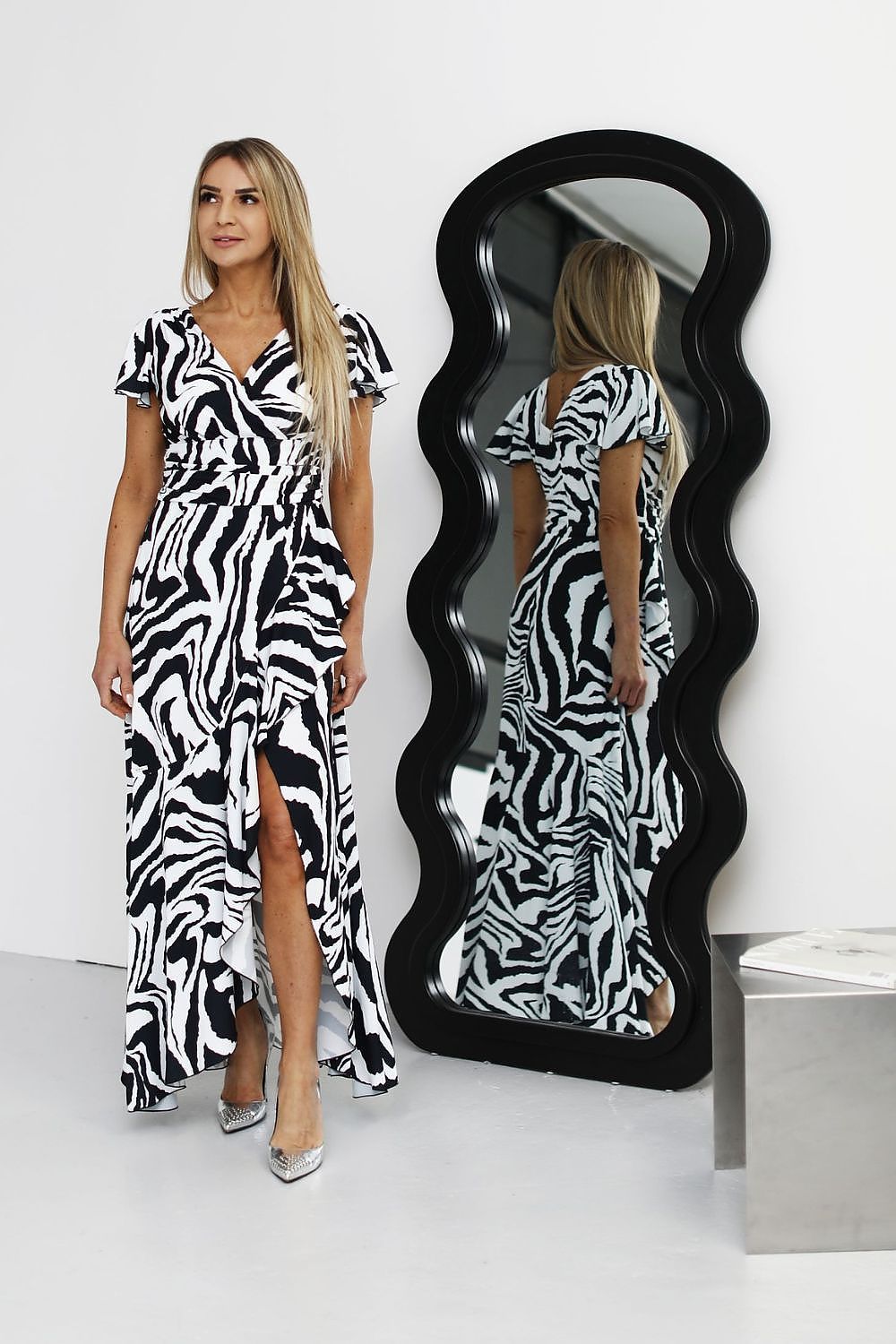  Dlouhé šaty  model 209671 Jersa 