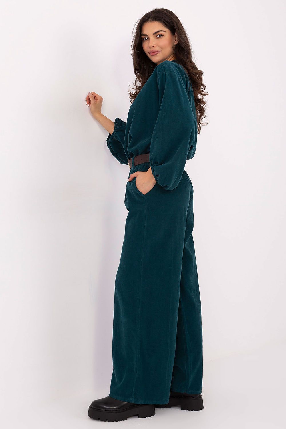  Kordové kalhoty model 220284 Italy Moda 