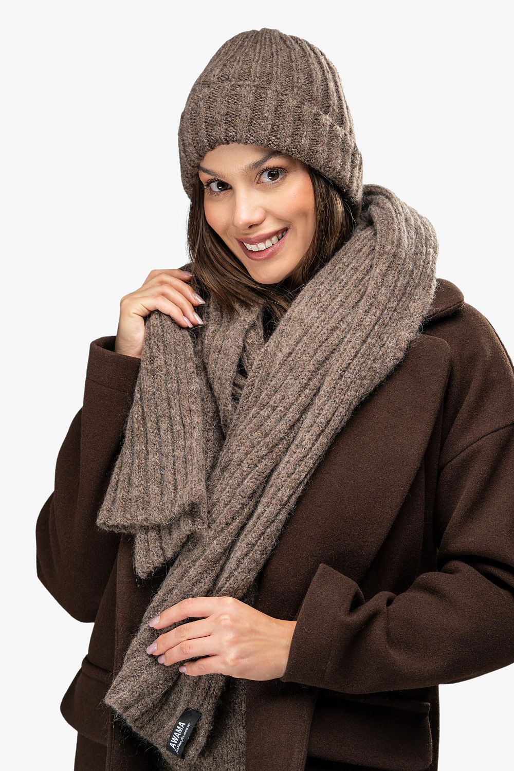  Čepice  model 220840 awama 