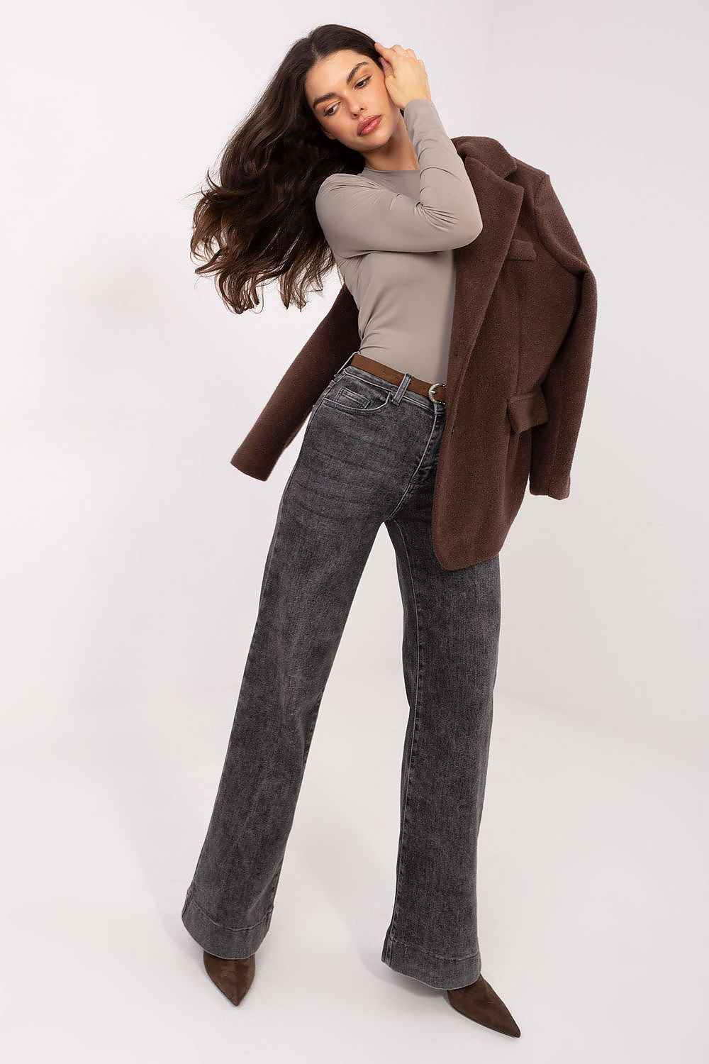  Halenka  model 221942 Sublevel 