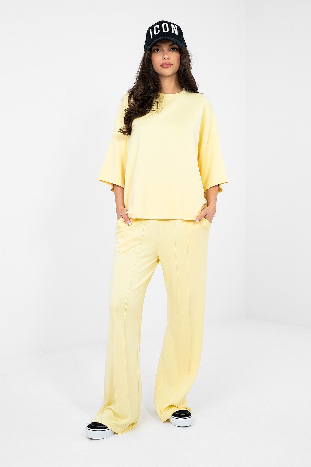  Halenka  model 224646 Rue Paris 