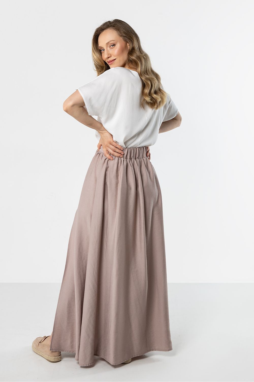  Sukně dlouhá  model 225333 awama 