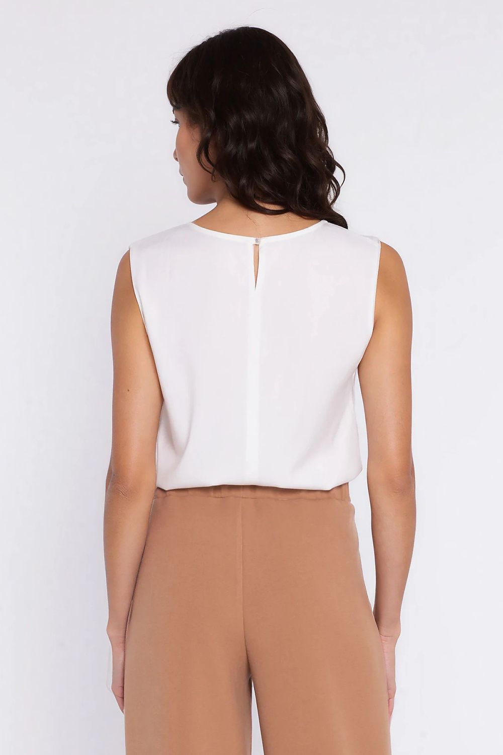  Halenka  model 225833 Nife 