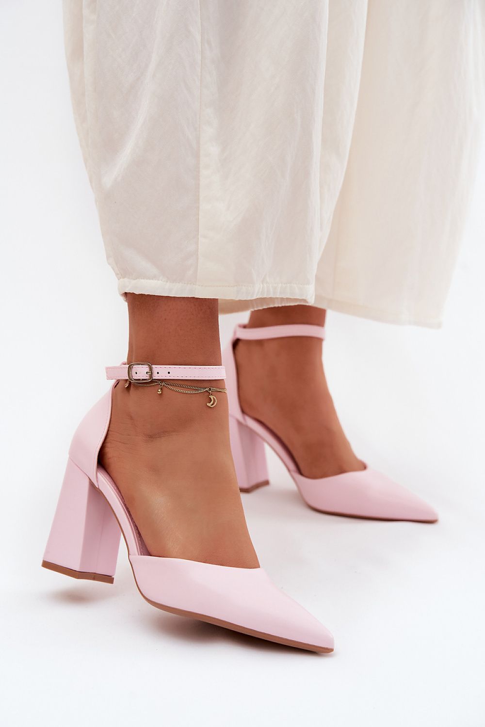 Lodičky na sloupku model 227165 Step in style 