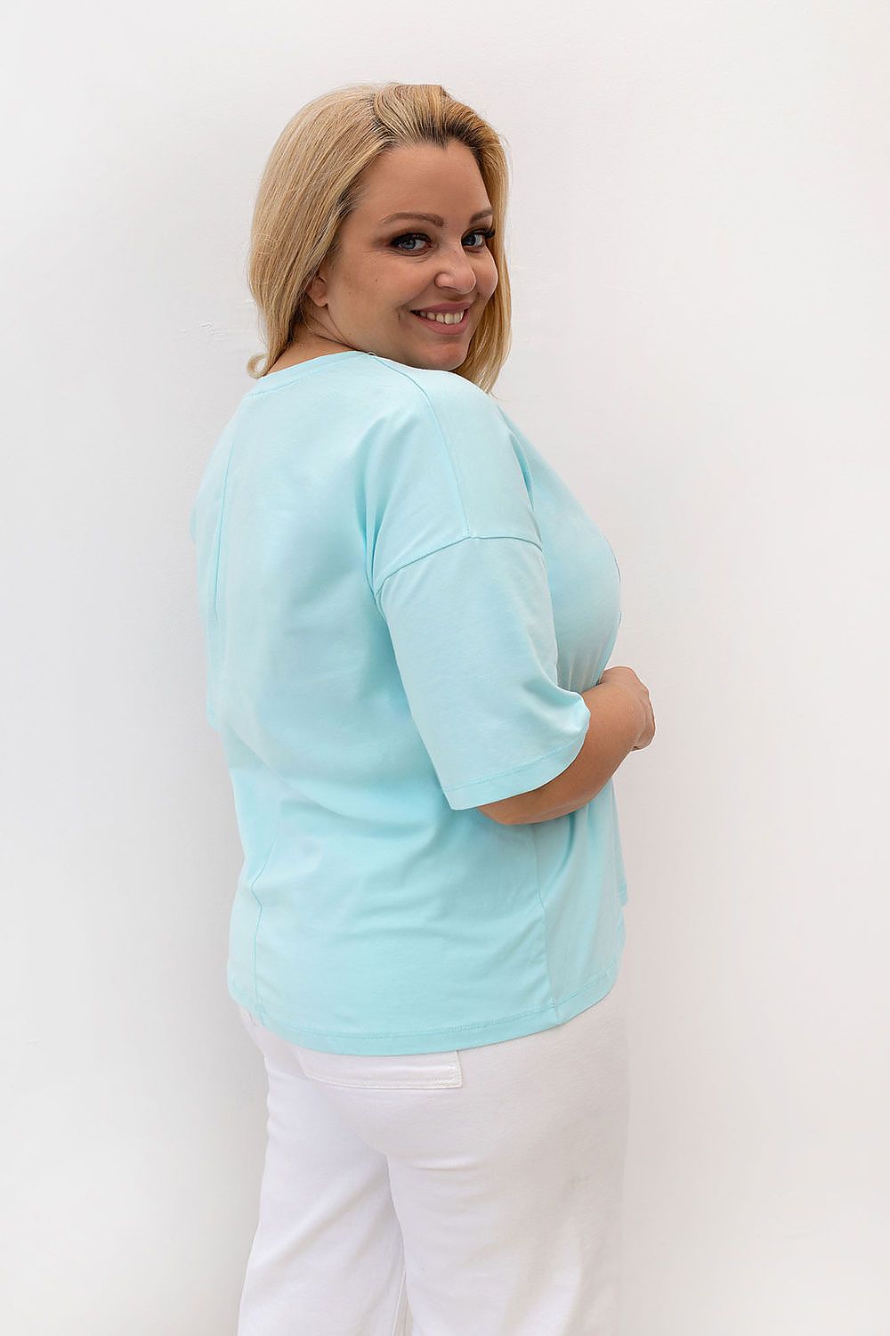  T-shirt plus size model 230451 Relevance 