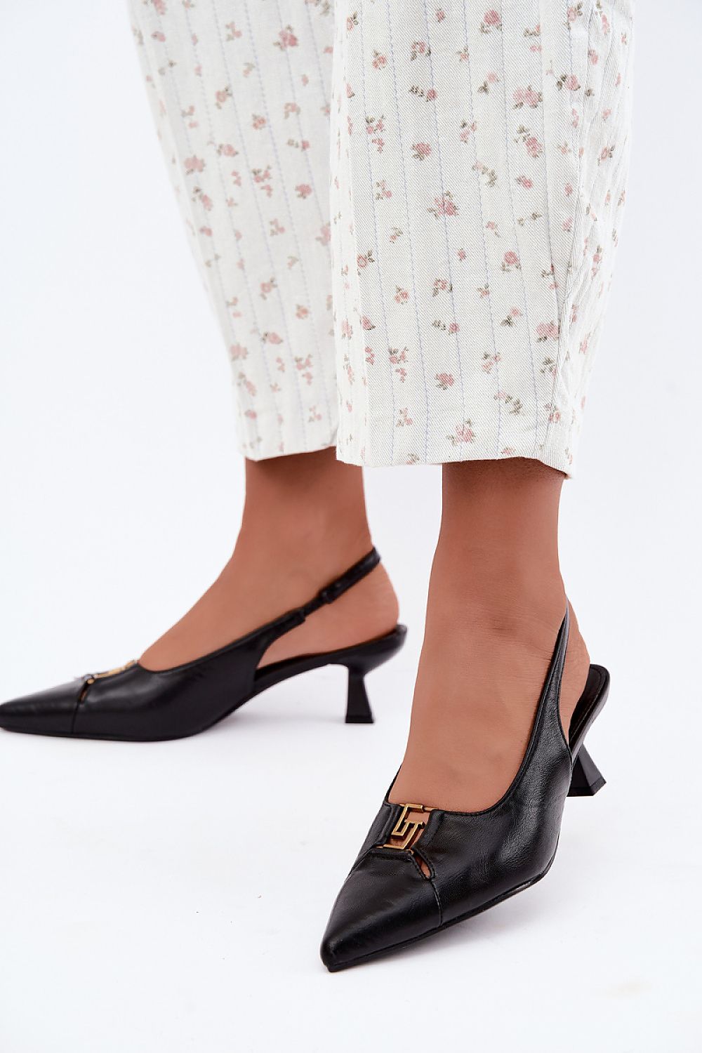  Lodičky na sloupku model 230718 Step in style 
