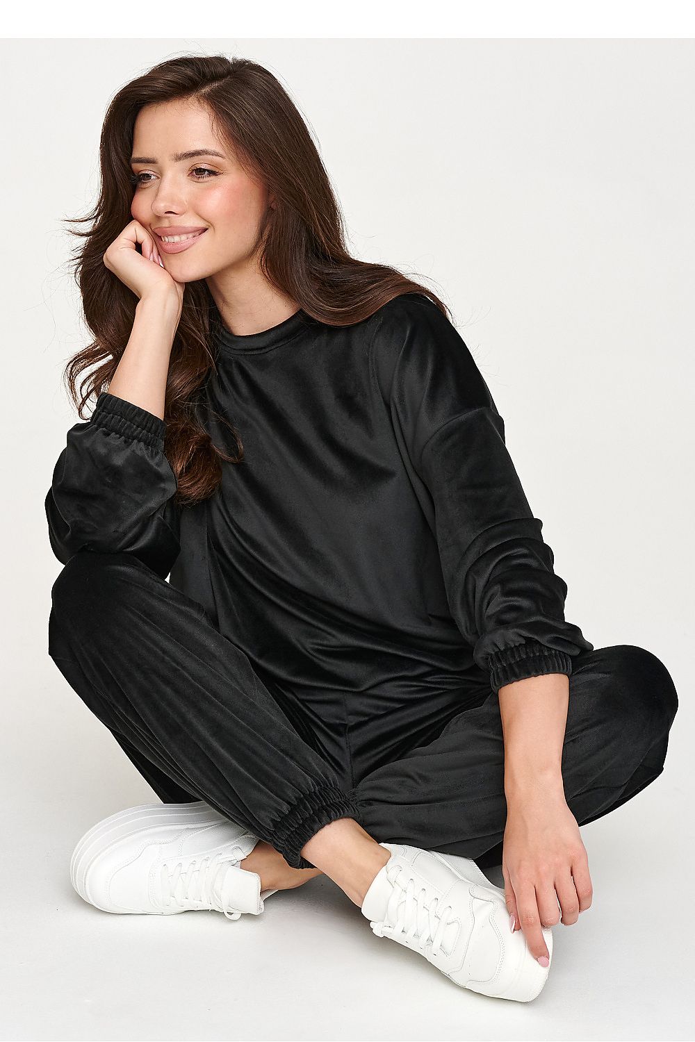  Sada model 230825 Makadamia 