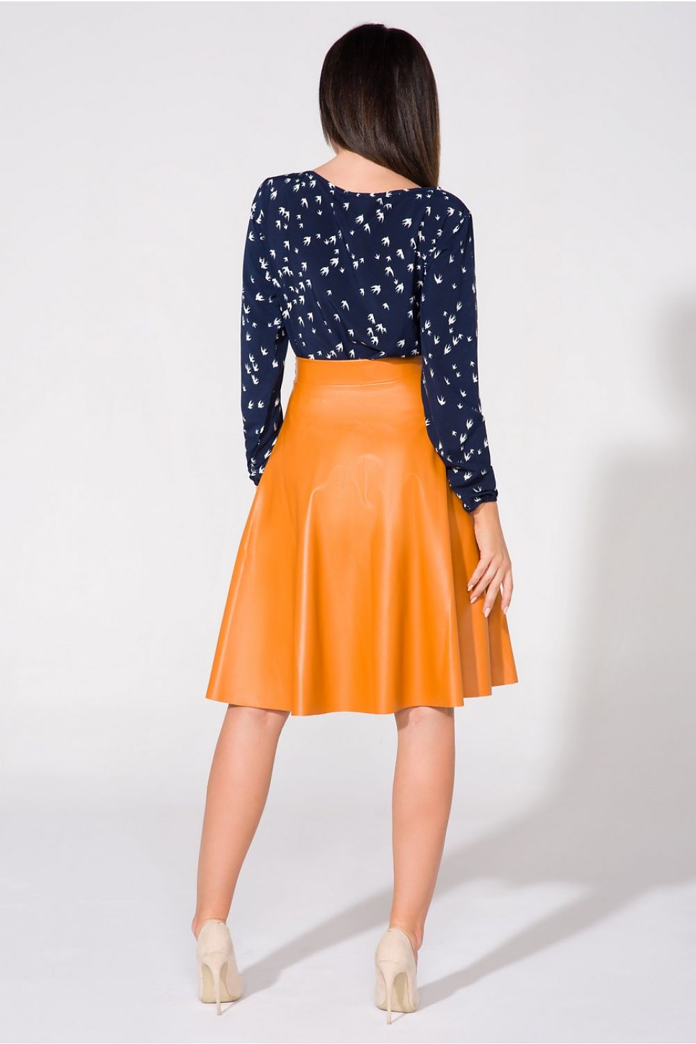  Halenka  model 61683 Tessita 