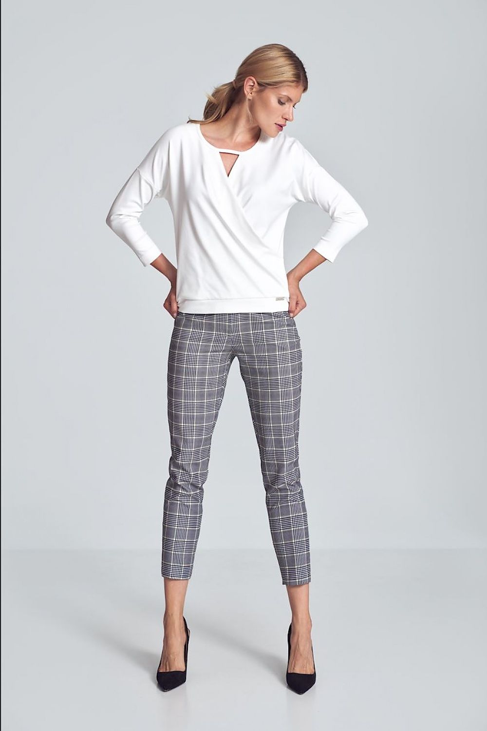  Halenka  model 147908 Figl 