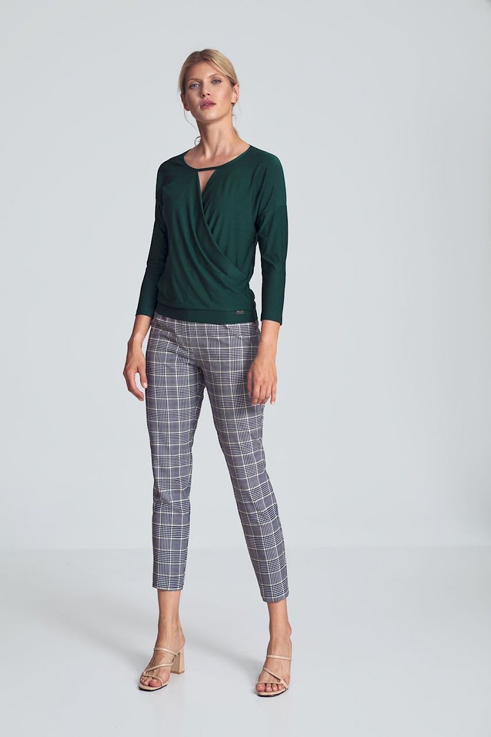  Halenka  model 147911 Figl 