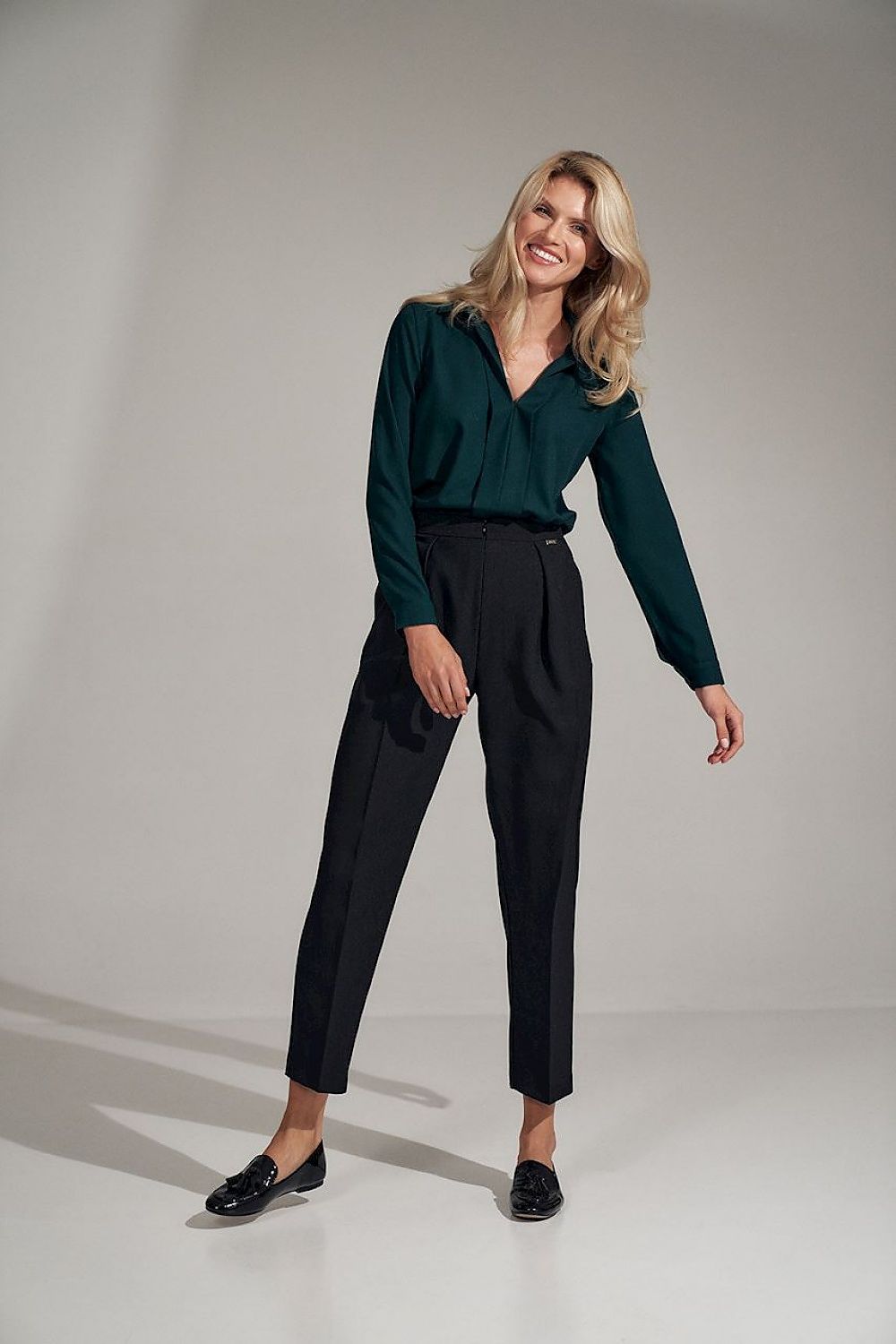  Dámské kalhoty  model 150792 Figl 