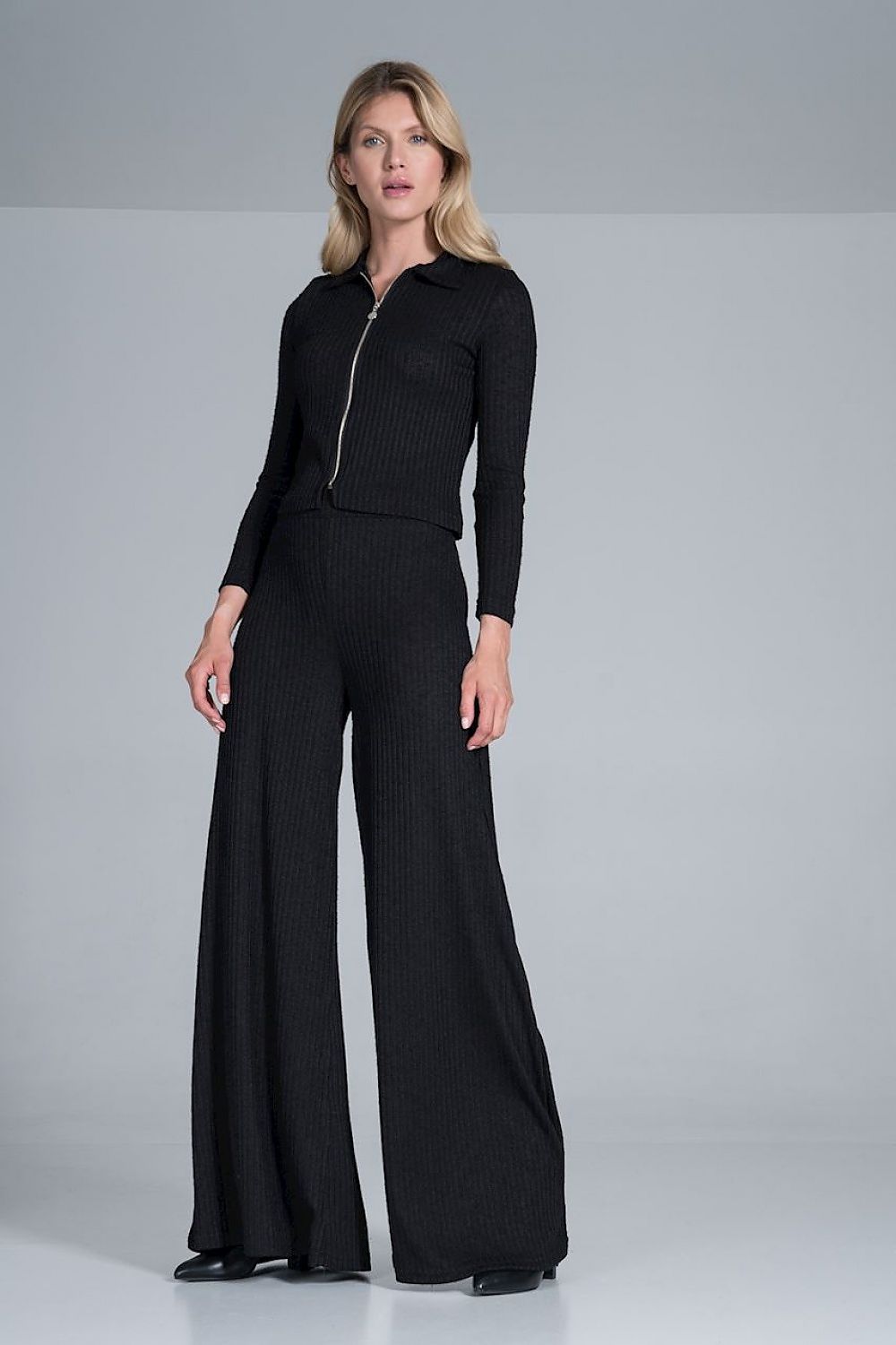  Halenka  model 157526 Figl 