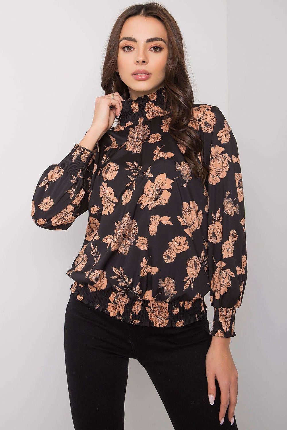  Halenka  model 160374 Italy Moda 