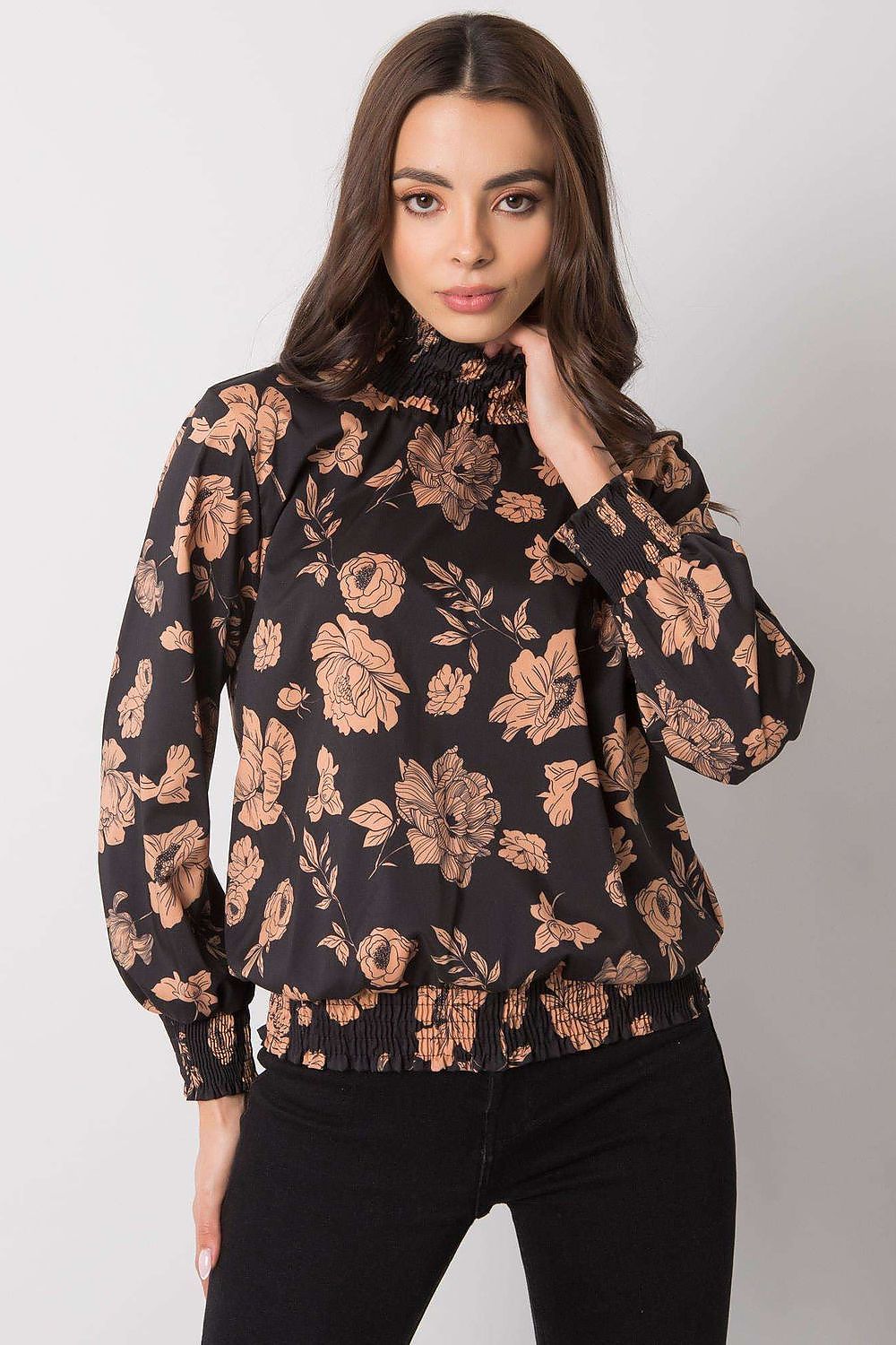  Halenka  model 160374 Italy Moda 