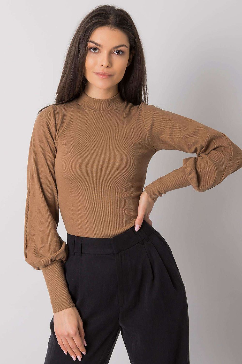  Halenka  model 168198 Rue Paris 