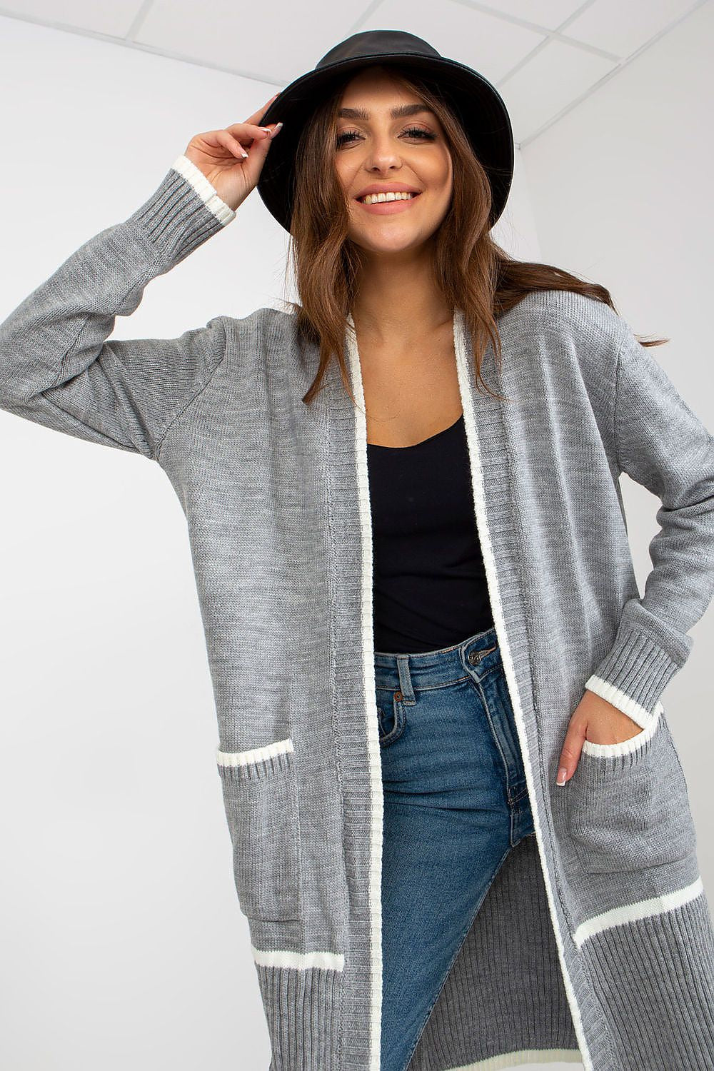  Svetr na zapínání  model 170765 Rue Paris 