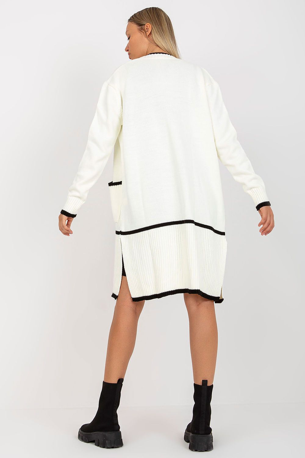 Svetr na zapínání  model 170766 Rue Paris 