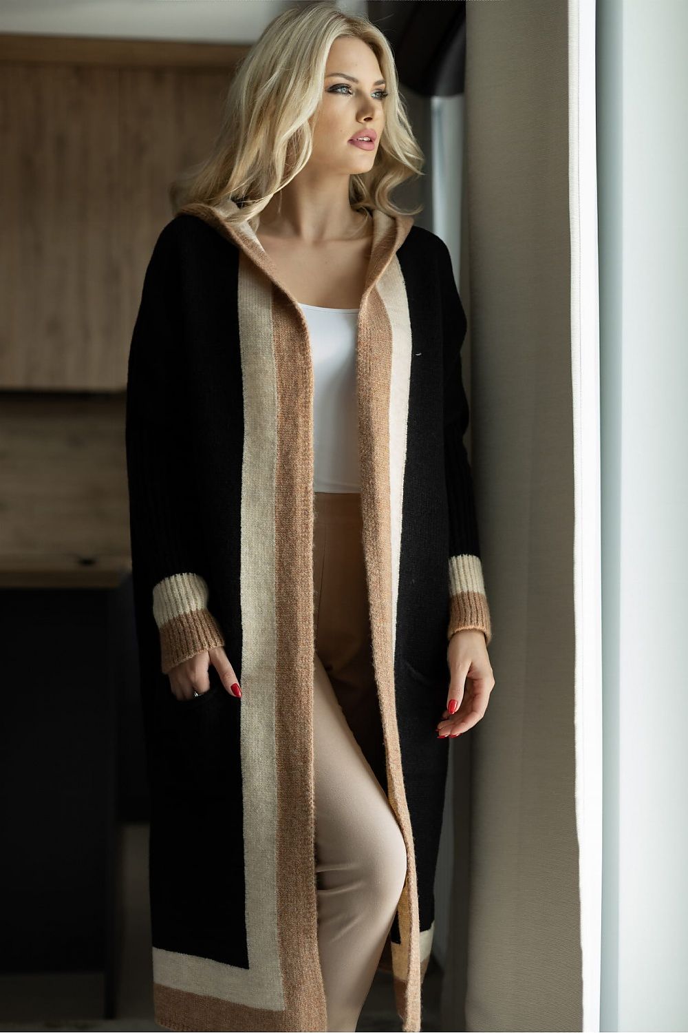  Svetr na zapínání  model 171314 PeeKaBoo 