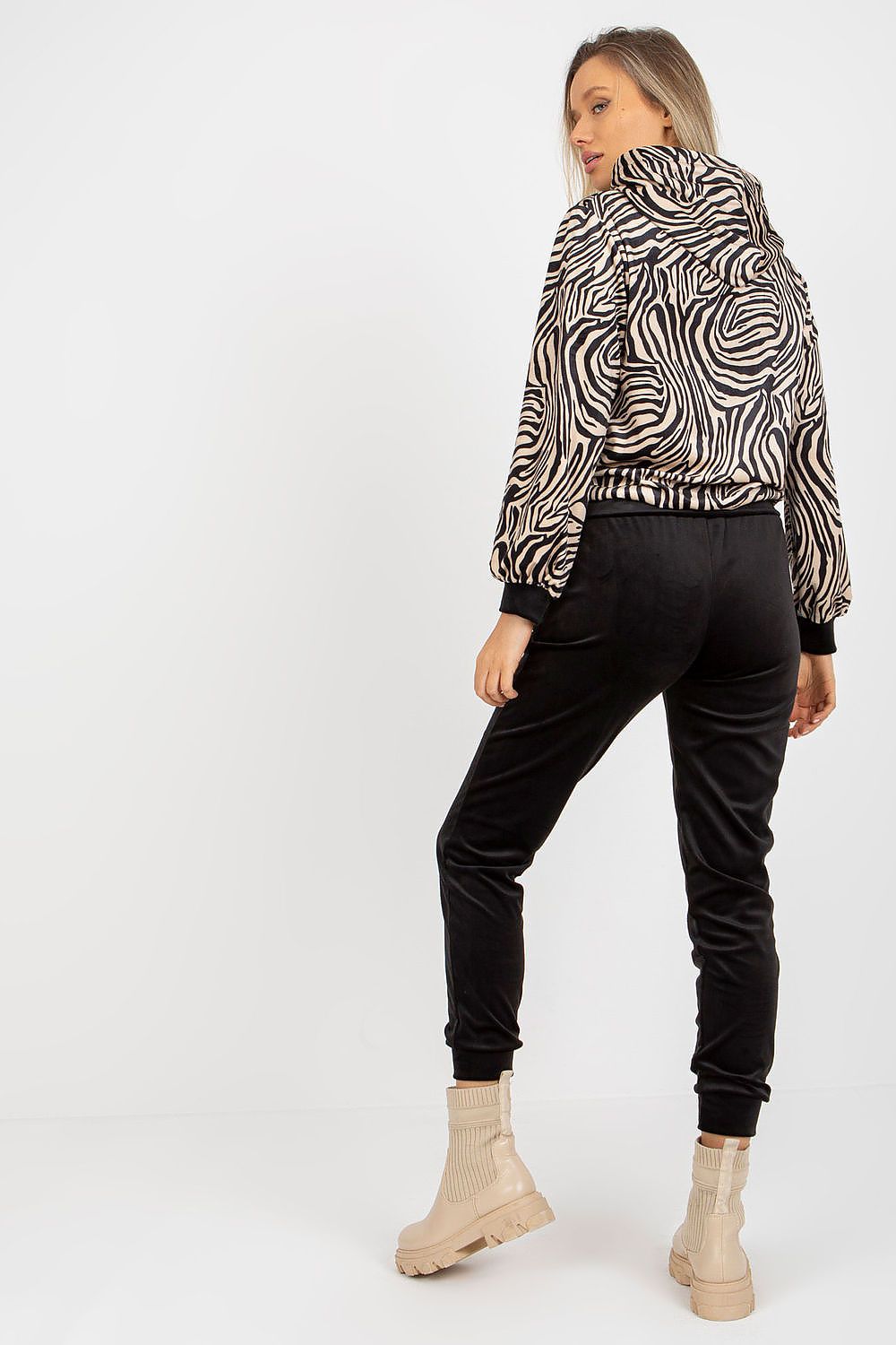  Sada model 173357 Rue Paris 