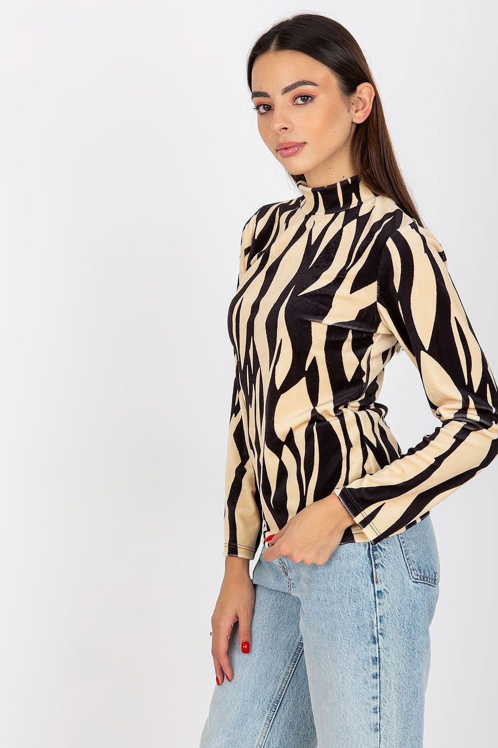 Halenka  model 173718 Rue Paris 