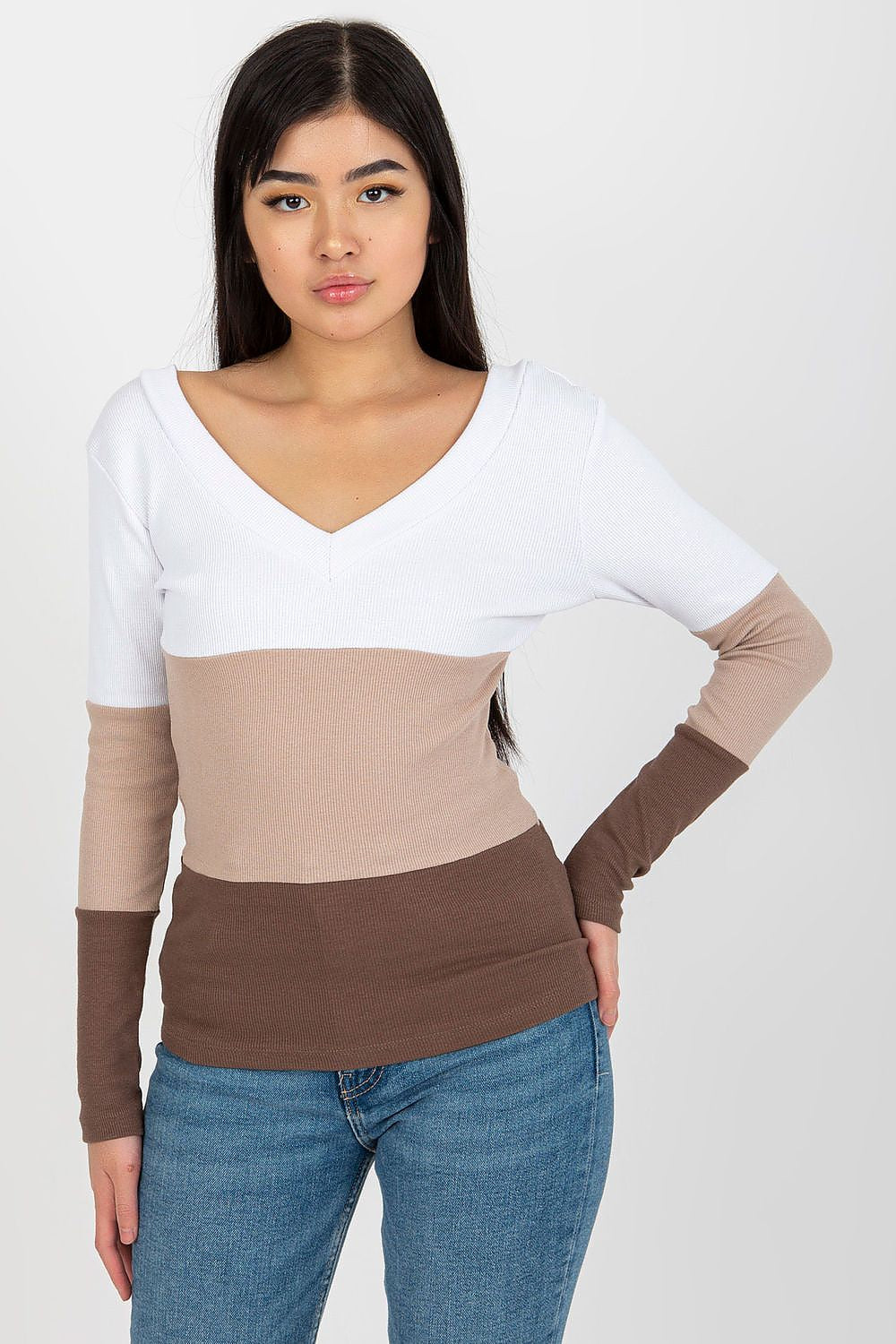  Halenka  model 175087 Rue Paris 
