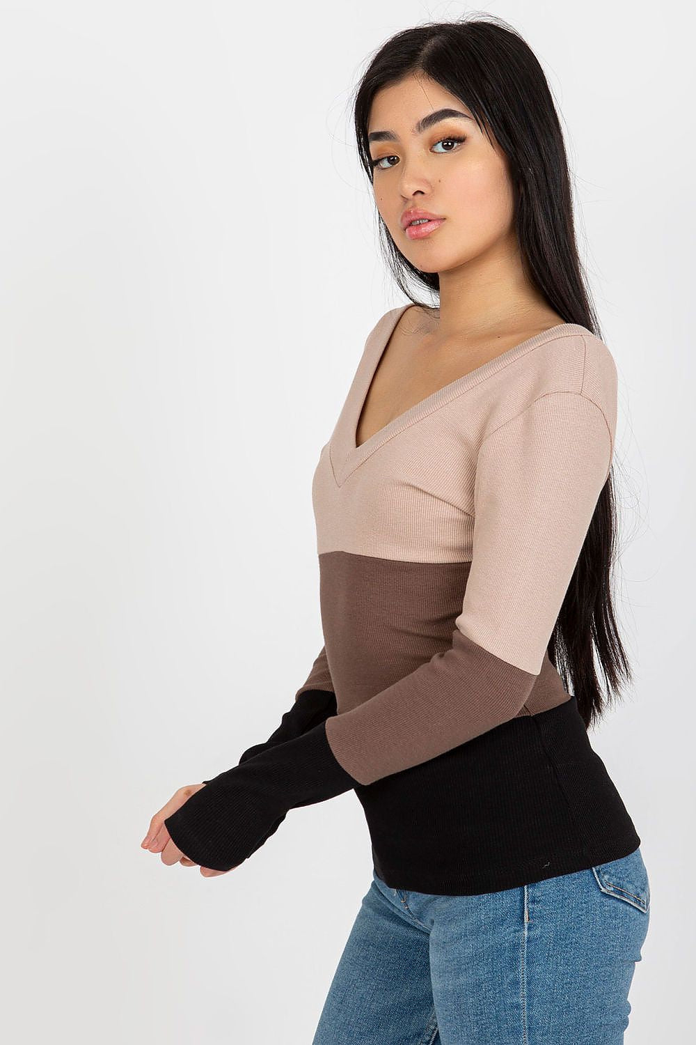  Halenka  model 175090 Rue Paris 