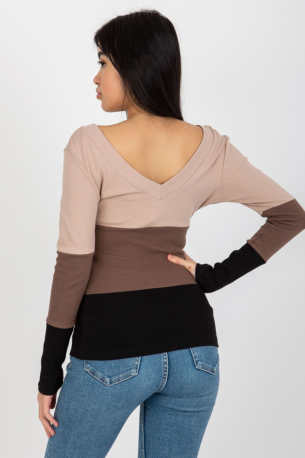  Halenka  model 175090 Rue Paris 
