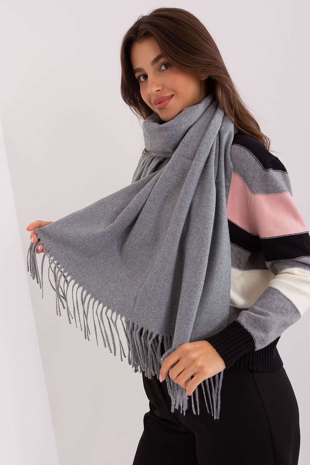  Šála  model 185894 AT 